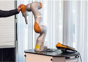 IFAA zur Gestaltung der Zusammenarbeit zwischen Mensch und Roboter