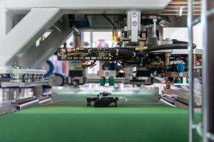 Automationsanlage mit Handling-Roboter