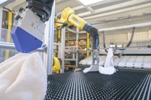 Robotergestützte Handhabung von Textilien mithilfe von Computer-Vision und KI