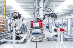 Fahrerlose Transportsysteme von DS Automation bieten die MÃ¶glichkeit zum Aufbau agiler Produktionsanlagen. (Bild: DS Automation GmbH)